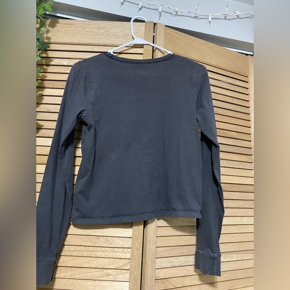 Hollister Long sleeve shirt. Size- Medium - Picture 4 of 4